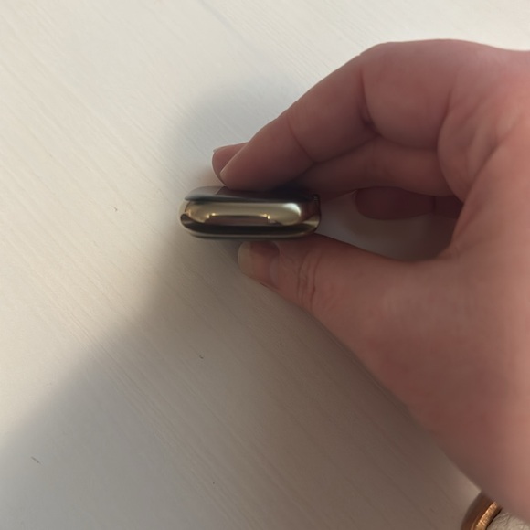 Apple Watch Series 7 (41MM, Gold Stainless Steel, GPS + Cellular) - Picture 7 of 7